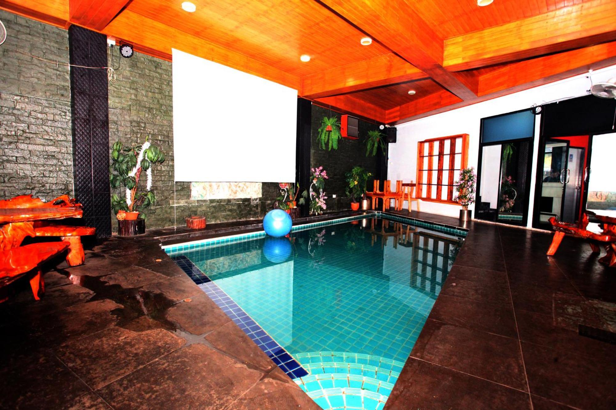 Hotel Koenig Near Walking Street