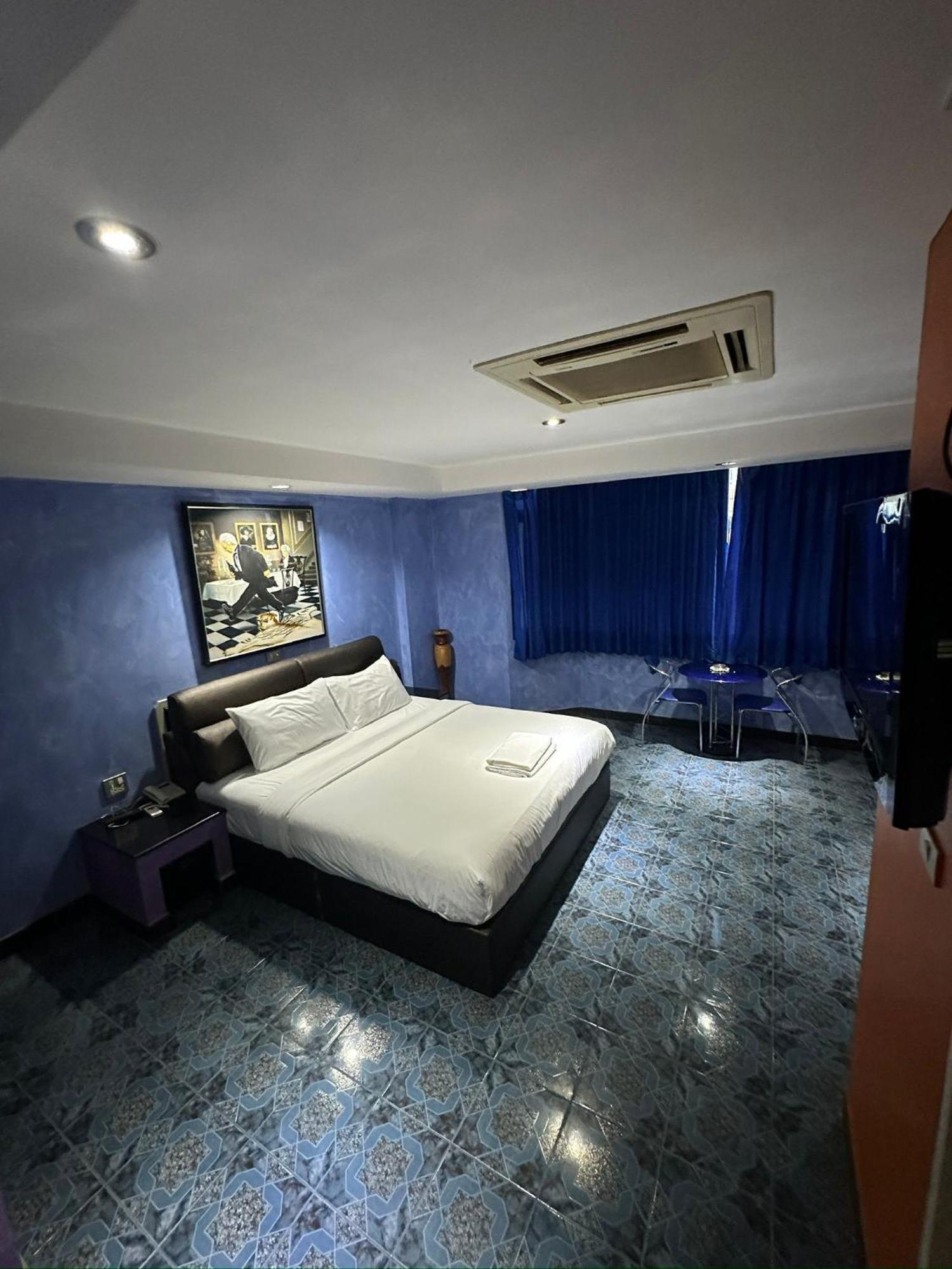 Hotel Koenig Near Walking Street 3*